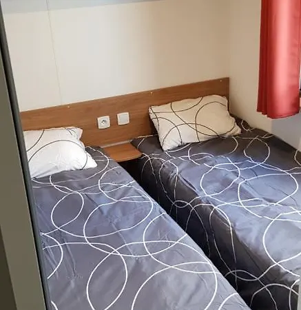 Mobil Climatise Confort 6 à 8 Personnes à Louer