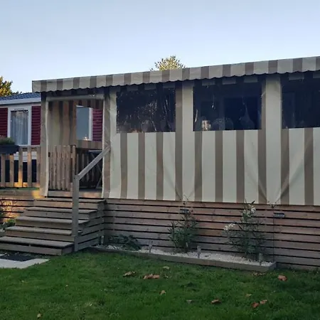 Mobil Climatise Confort 6 à 8 Personnes à Louer Litteau