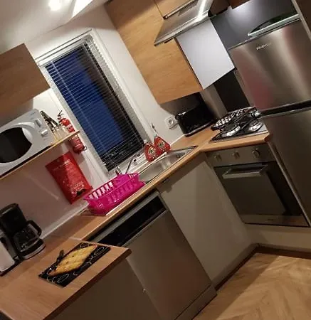 Mobil Climatise Confort 6 à 8 Personnes à Louer Campeggio