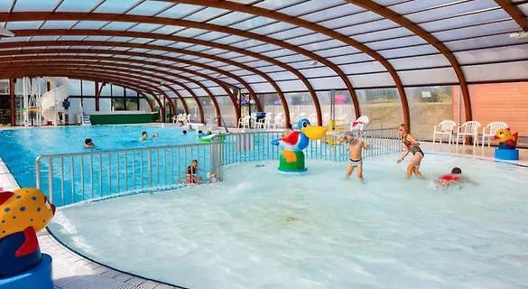 Mobil Climatise Confort 6 A 8 Personnes A Louer Litteau