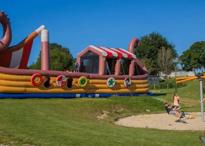 Mobil Climatise Confort 6 A 8 Personnes A Louer *